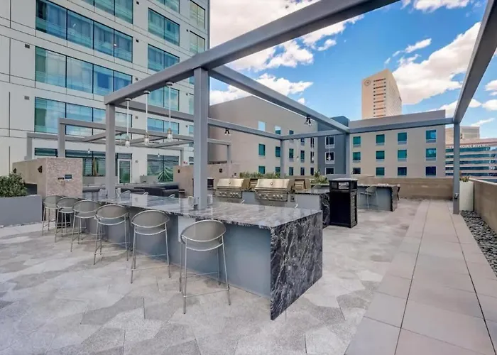 Boulevard Highrise Sky Pool Gym & Parking Phoenix